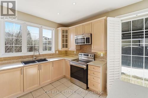 3927 Mayla Drive, Mississauga, ON - Indoor Photo Showing Kitchen With Double Sink