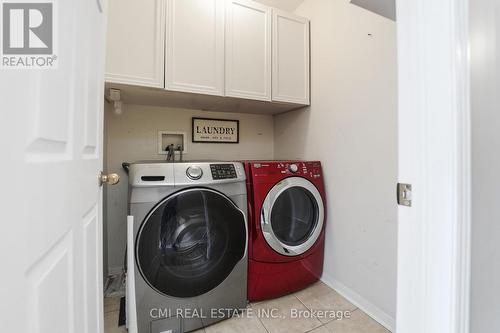 3927 Mayla Drive, Mississauga, ON - Indoor Photo Showing Laundry Room