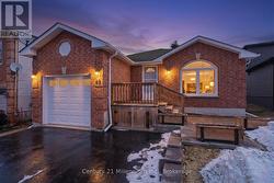 49 WADDINGTON CRESCENT  Barrie (Holly), ON L4N 8C7