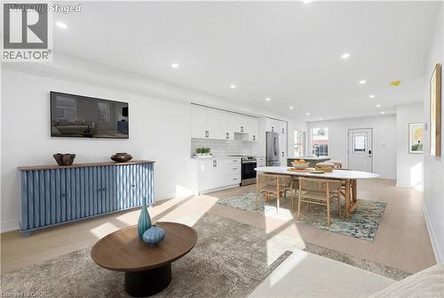 1278 Main Street E, Hamilton, ON - Indoor Photo Showing Other Room