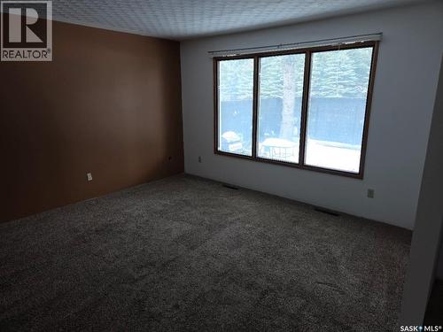 643 Main Street, Annaheim, SK - Indoor Photo Showing Other Room