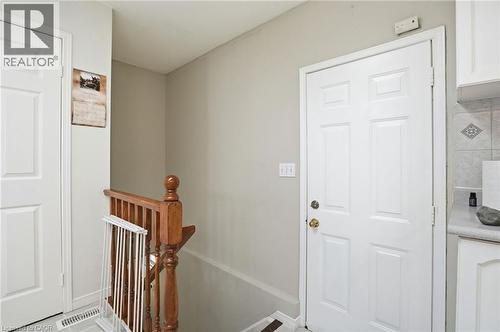View of foyer - 513 Rexford Drive, Hamilton, ON - Indoor Photo Showing Other Room
