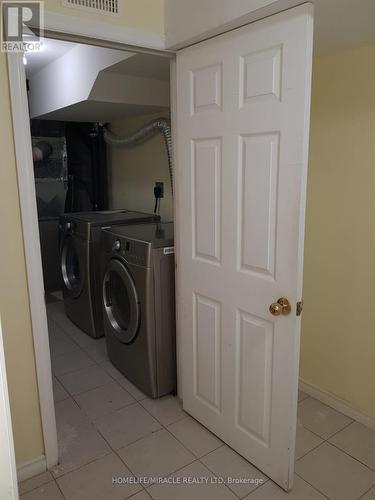 1502 Banwell Road, Mississauga, ON - Indoor Photo Showing Laundry Room