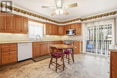 192 Ewen Road, Hamilton, ON - Indoor Photo Showing Kitchen