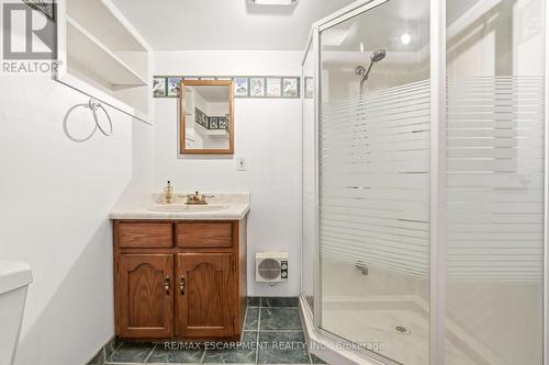 192 Ewen Road, Hamilton, ON - Indoor Photo Showing Bathroom