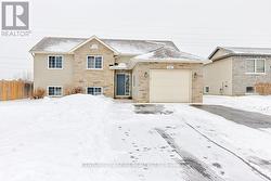 1042 RIVERSTONE TRAIL  Petawawa, ON K8H 0B3