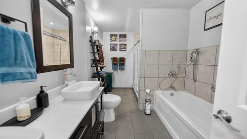 2617 3Rd Street, Cranbrook, BC - Indoor Photo Showing Bathroom