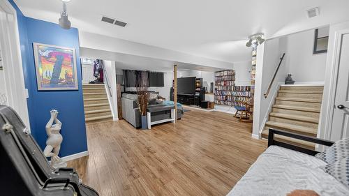 2617 3Rd Street, Cranbrook, BC - Indoor