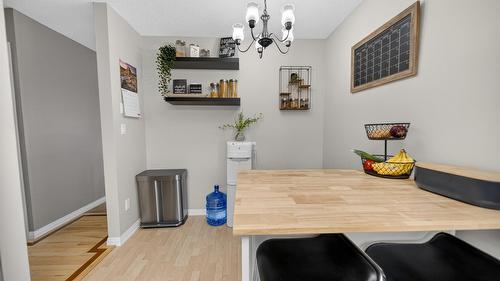 2617 3Rd Street, Cranbrook, BC - Indoor