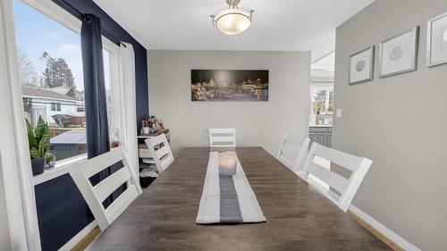 2617 3Rd Street, Cranbrook, BC - Indoor Photo Showing Dining Room
