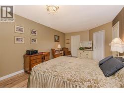 Primary bedroom - 