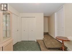 Foyer - 
