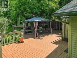 Large deck to enjoy! - 