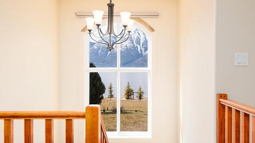 13484 & 13486 Lakeshore Drive, Boswell, BC - Indoor Photo Showing Other Room