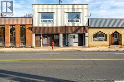 1221-1223 MAIN Street E  Hamilton, ON L8K 1A5