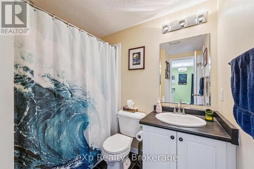 87 - 35 Mountford Drive, Guelph (Grange Road), ON - Indoor Photo Showing Bathroom