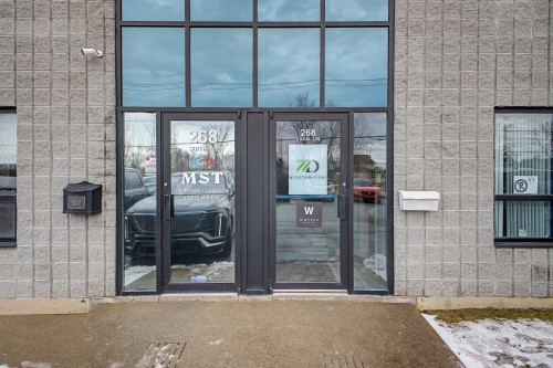Front of Structure - 130-268 Boul. Pierre-Boursier, Châteauguay, QC - Indoor Photo Showing Other Room