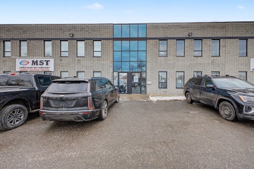 Front of Structure - 130-268 Boul. Pierre-Boursier, Châteauguay, QC - 