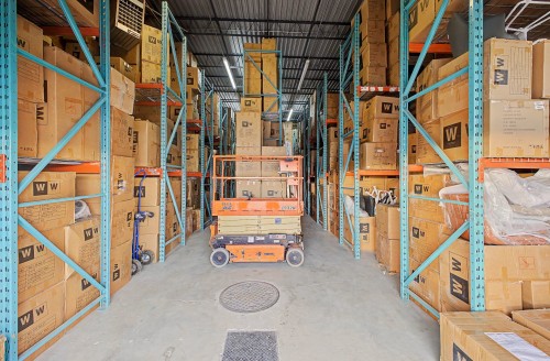 Warehouse - 130-268 Boul. Pierre-Boursier, Châteauguay, QC - Indoor Photo Showing Basement