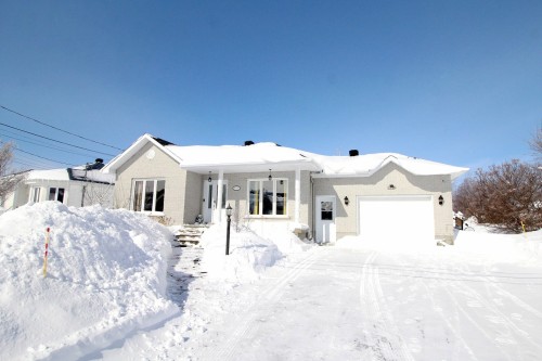 931 Rue Charest  Val-D'Or, QC J9P 0B9