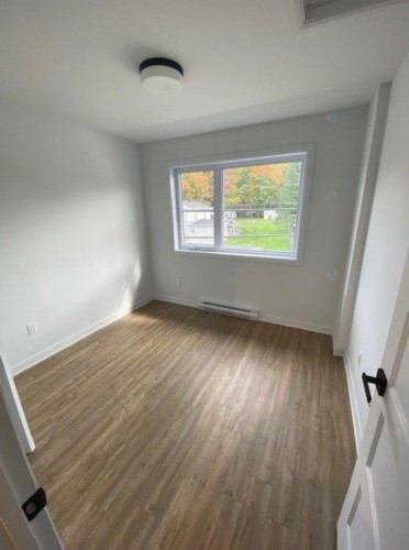 Chambre à coucher - 1-600 Rue St-Charles S., Granby, QC - Indoor Photo Showing Other Room