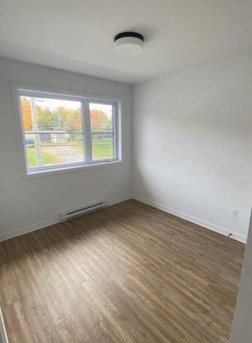 Chambre à coucher - 1-600 Rue St-Charles S., Granby, QC - Indoor Photo Showing Other Room