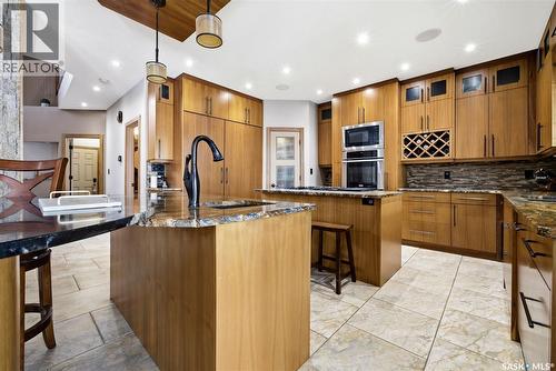 7502 Lilac Place, Regina, SK - Indoor Photo Showing Kitchen With Upgraded Kitchen