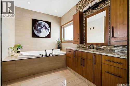 7502 Lilac Place, Regina, SK - Indoor Photo Showing Bathroom