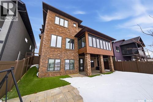 7502 Lilac Place, Regina, SK - Outdoor