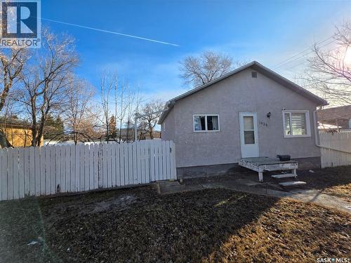 1428 Winnie Street, Swift Current, SK - Outdoor