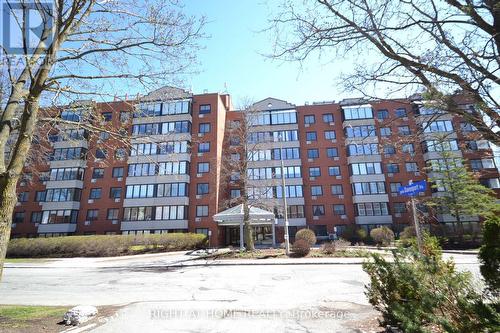 309 - 225 ALVIN ROAD N  Ottawa, ON K1K 4H6
