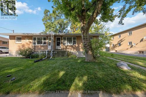 115 SUTTON STREET  Sarnia, ON N7T 3S4