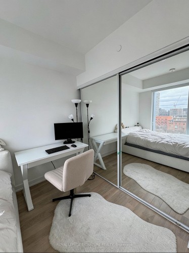 820-158 Front Street E, Toronto, ON - Indoor