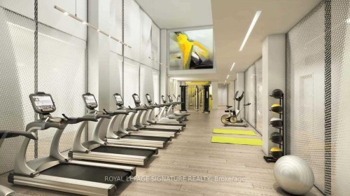 820-158 Front Street E, Toronto, ON - Indoor Photo Showing Gym Room