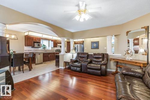 454 Ormsby Rd W Nw, Edmonton, AB - Indoor