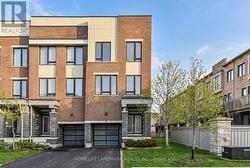 164 SALTERTON CIRCLE  Vaughan, ON L6A 4Z2