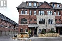 10 POWSELAND CRESCENT Vaughan, ON L4L 0C5