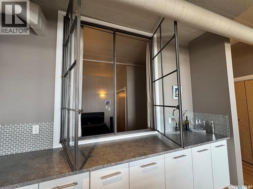 301 12 23Rd Street E, Saskatoon, SK - Indoor Photo Showing Kitchen