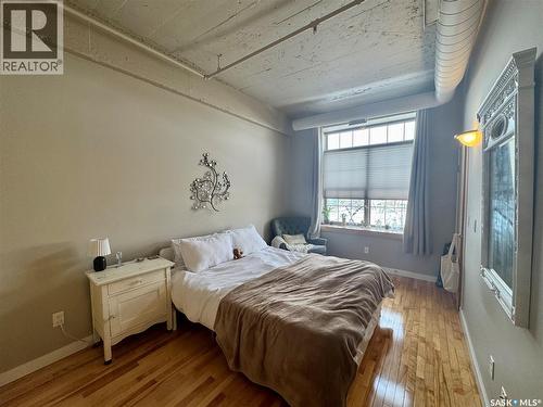 301 12 23Rd Street E, Saskatoon, SK - Indoor Photo Showing Bedroom