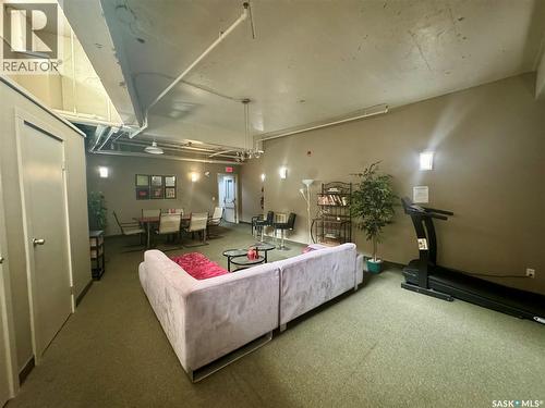 301 12 23Rd Street E, Saskatoon, SK - Indoor
