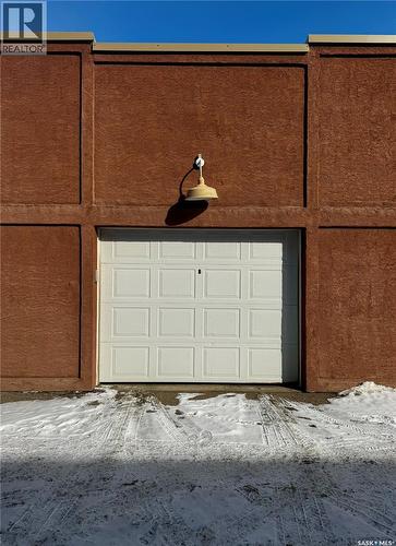 301 12 23Rd Street E, Saskatoon, SK - Outdoor