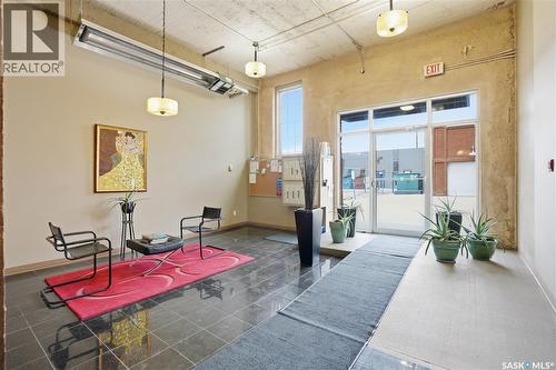 301 12 23Rd Street E, Saskatoon, SK - Indoor