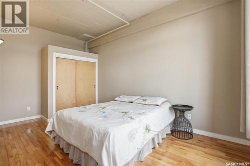 301 12 23Rd Street E, Saskatoon, SK - Indoor Photo Showing Bedroom