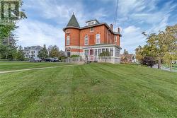 231 DUNDAS STREET W  Greater Napanee (Greater Napanee), ON K7R 2A9