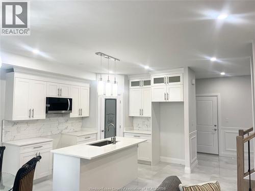 33 Eagle, Leamington, ON - Indoor Photo Showing Kitchen