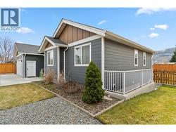 2567 YOUNG Avenue  Kamloops, BC V2B 4M9