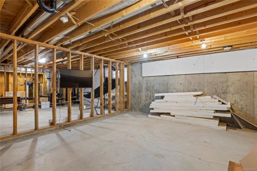 2865 Munroe Rd, Nanaimo, BC 