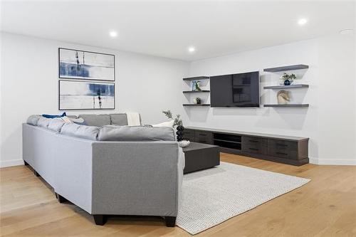 20003 Navin Rd, Winnipeg, MB 