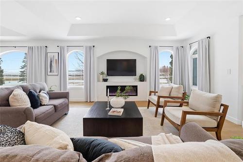 20003 Navin Rd, Winnipeg, MB 