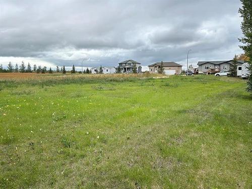 101 Campbell Ave, Lac Du Bonnet, MB 